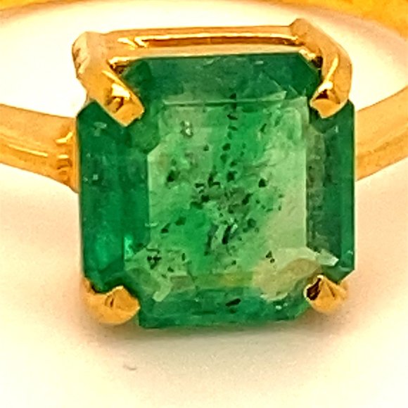 Emerald 2.52ct Solid 22K Yellow Gold Ring - Picture 7 of 7